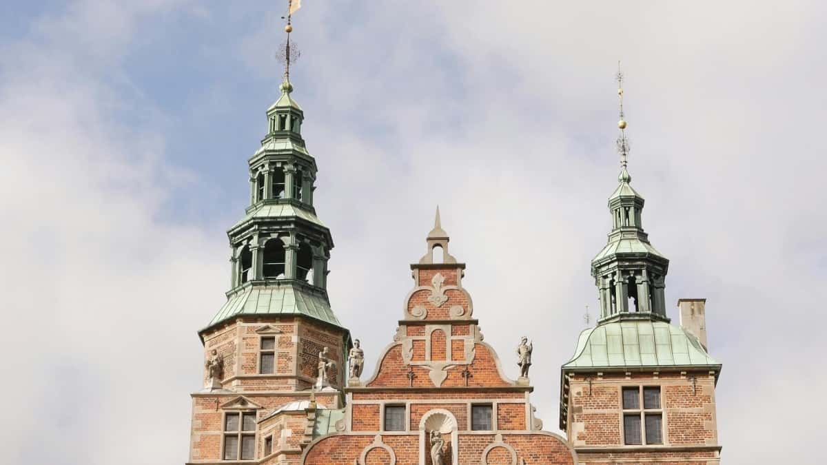 How LinkedIn Influencers in Luxembourg Collaborate with Brands in Belgium