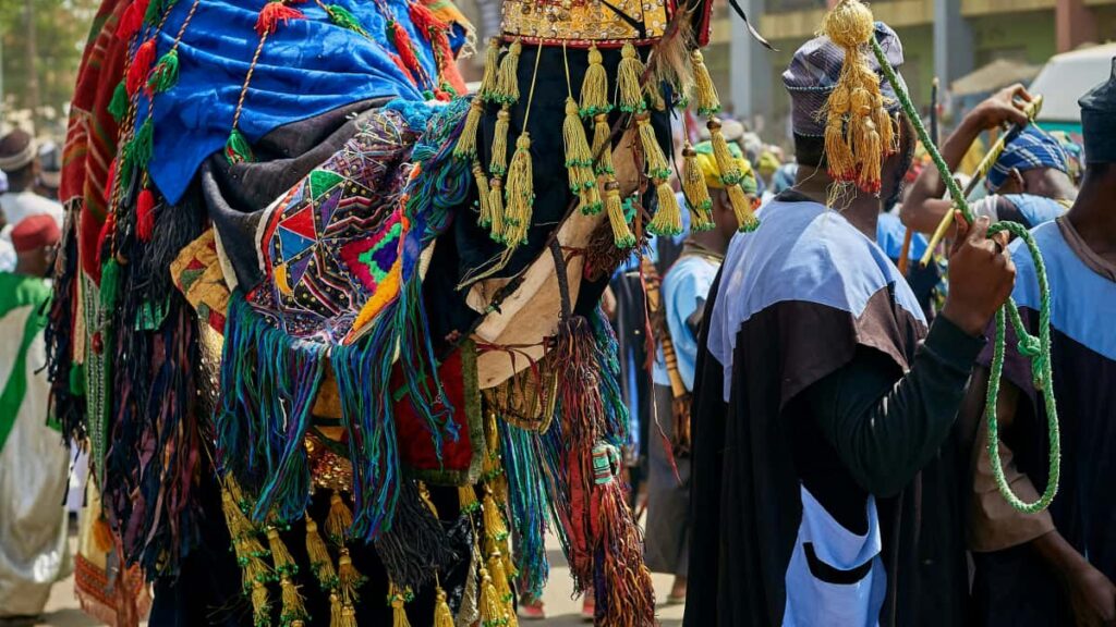 Praktesch Schrett fir Creatoren a Marketingteams aus Letzebuerg, fir philippinesch Marken op LinkedIn zerreechen a Launch-Hype opzebauen.