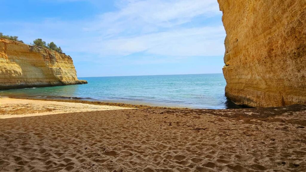 Praktesch Guide fir Letzebuerger Advertiser: wei een TikTok-Creatoren a Oman identifizeiert, filtert an engageiert fir Dance-Challenges.