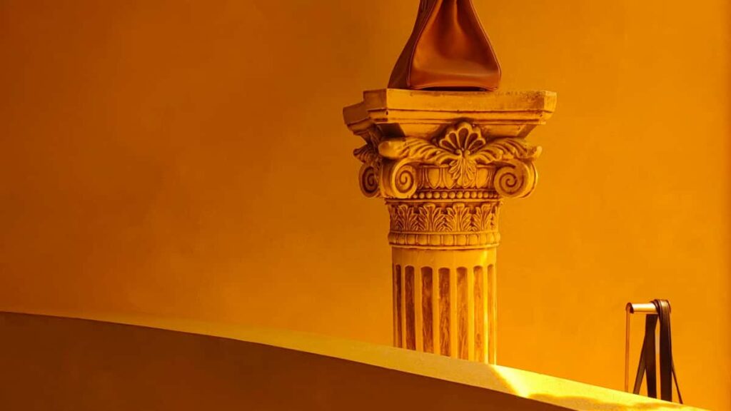 Praktesch Guid vu Letzebuerg aus: wei een ivorianesch Marken op eBay identifizeiert, kontakteiert an StylingChallenges ugeet mat eBay Trends a Partnerschaftsinsichten.