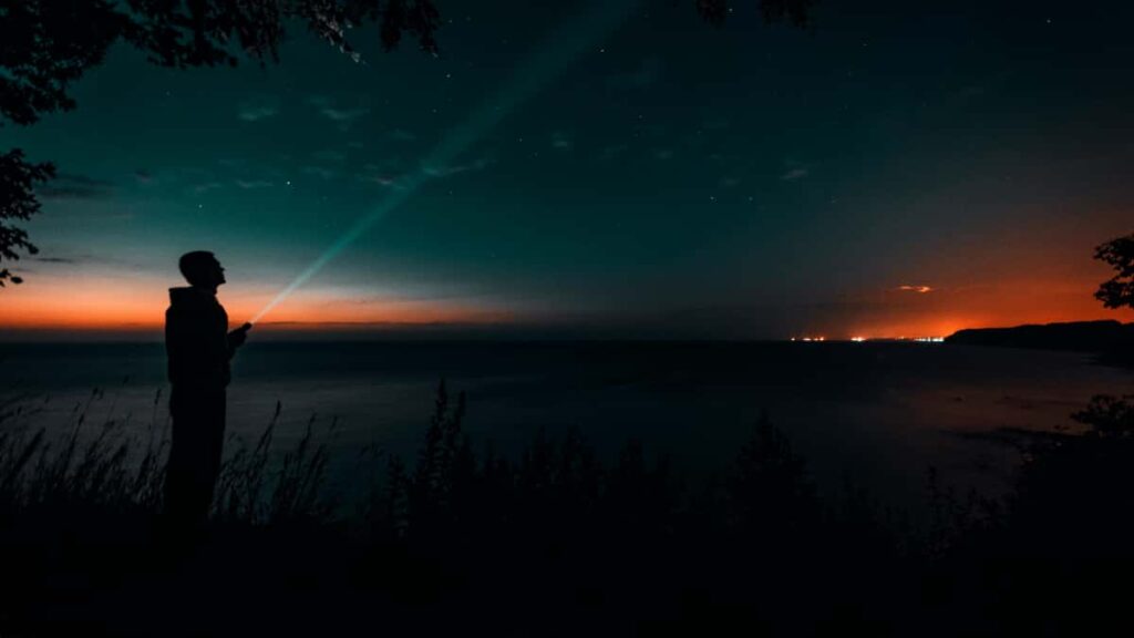 Praktesch Guide fir Letzebuerg-Creatoren: wei een Israel Marken op Moj erreecht, Musthaves presenteiert an Kampagnen zanter 2025 optimeiert.